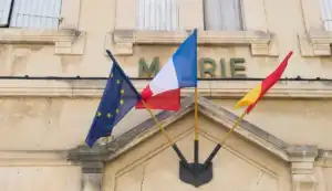La maire de Bourg-lÃ¨s-Valence contrainte de marier une FranÃ§aise et un Tunisien sans papiers