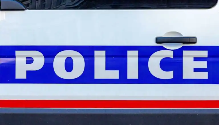 Castres : des policiers ciblÃ©s par des tirs en pleine rue, trois agents blessÃ©s