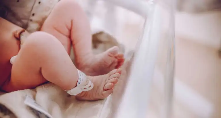 France : Plus de d&Atilde;&copy;c&Atilde;&uml;s que de naissances pour la premi&Atilde;&uml;re fois depuis la Seconde Guerre mondiale